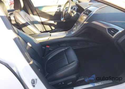 2020 Lincoln Mkz Standard z USA, uszkodzony, nr VIN 3LN6L5B94LR617721